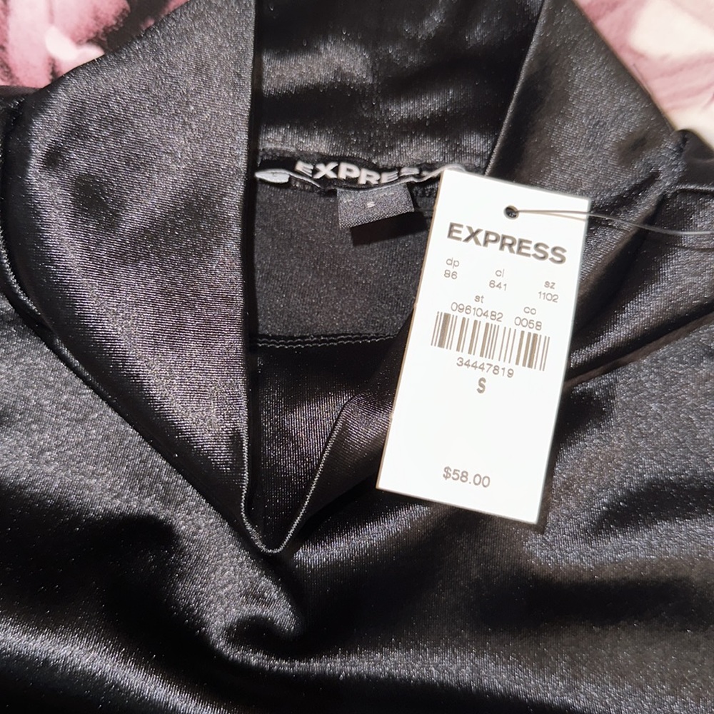 Express Top - Picture 2 of 2